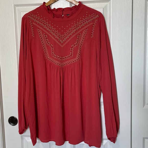 Relaxed Boho Embroidered Mock-neck Blouse - Picture 6 of 13
